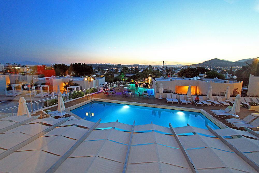 Eos (adults Only) 3*