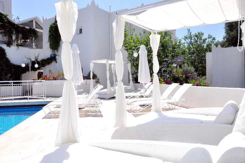 Eos (adults Only) 3*