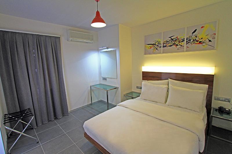 Eos (adults Only) 3*